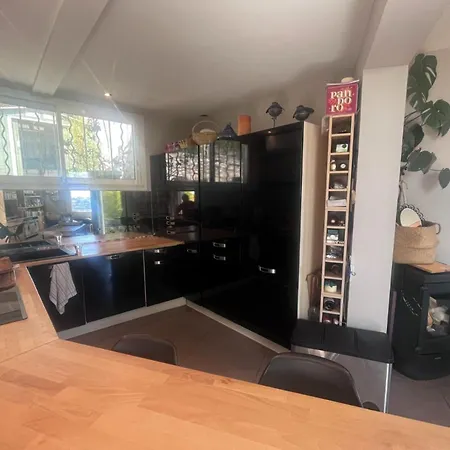 Petite Maison A Apartment *